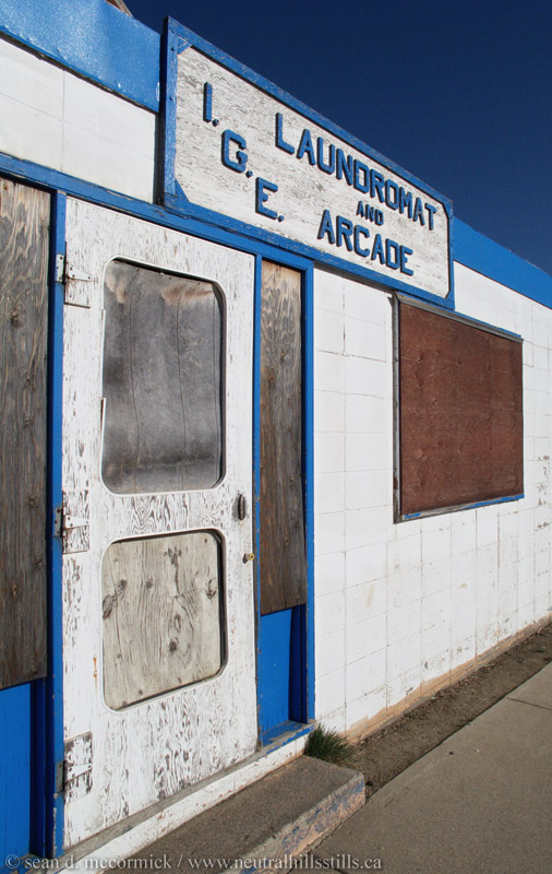 I.G.E. Laundromat & Arcade, Oyen, Alberta