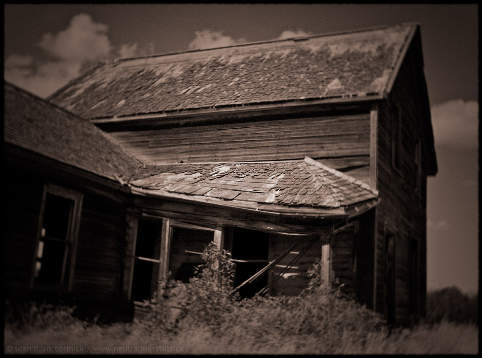 I've gotta stop using expired "Lexar" film.