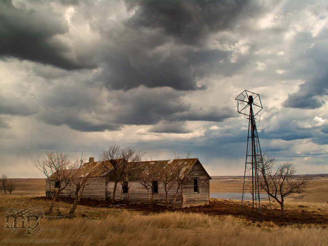Osborne Homestead 2011: Spring storms rolling in