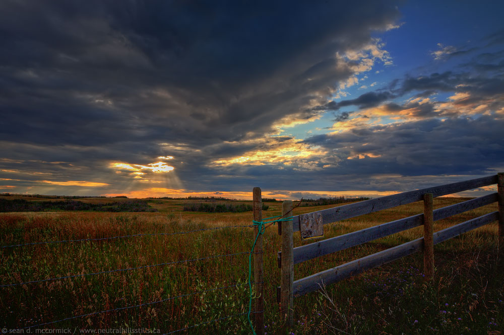 Sunset over Deleff's hay field: Aug 03, 2008