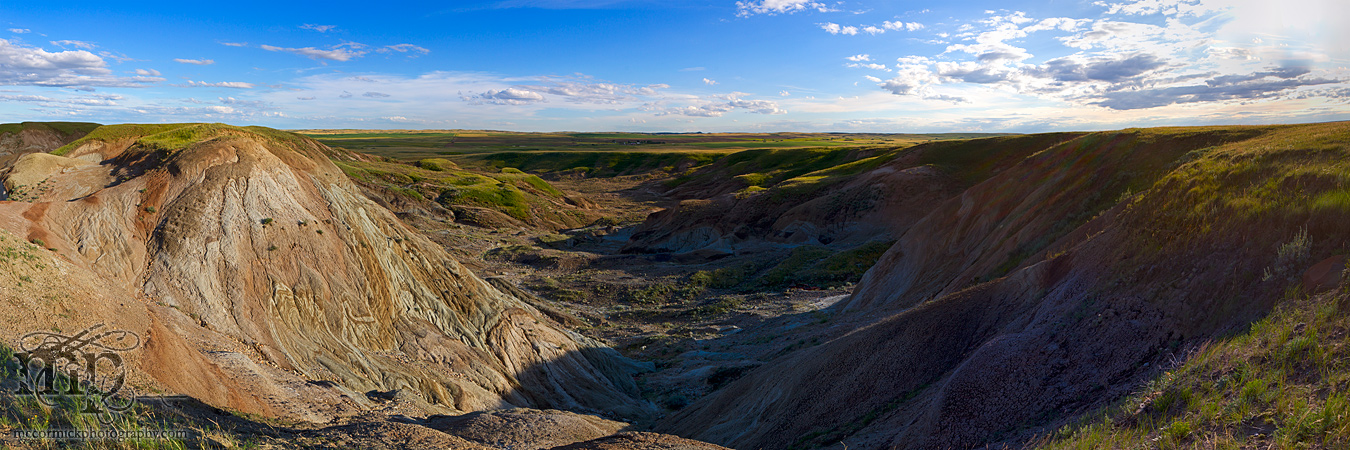 Monitor Mud Buttes 2011: South facing panoramic at dusk