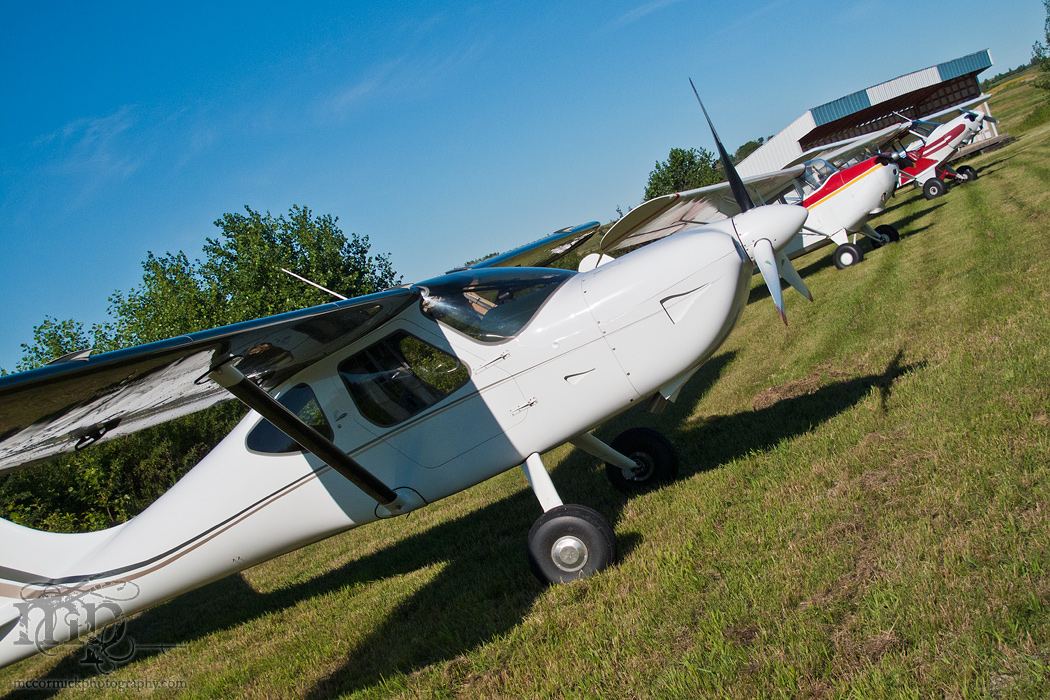 Jul 2011: Parked by the Zinger Music Barn in Coronation AB