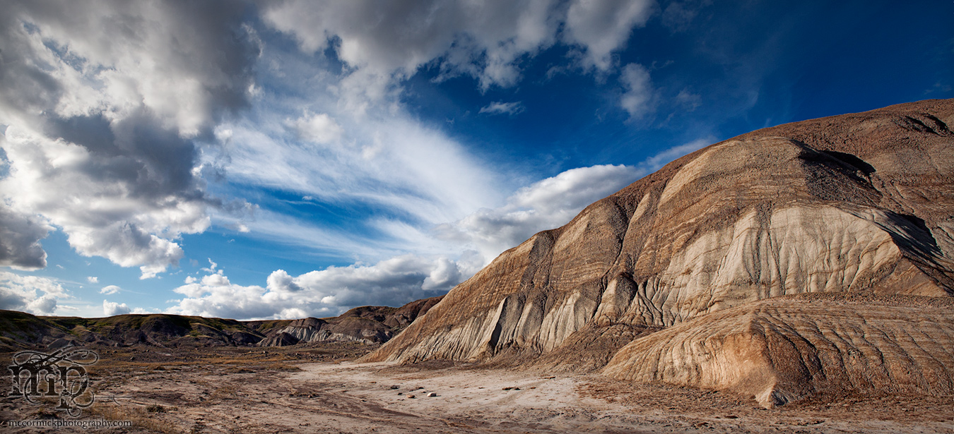 Monitor Mud Buttes 2011: Coming 'round the corner [Colour]