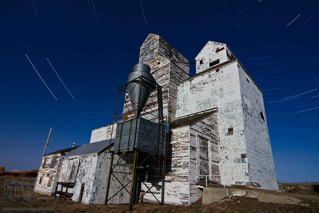 Apr 08, 2012: Altario Elevator by moonlight with star trails