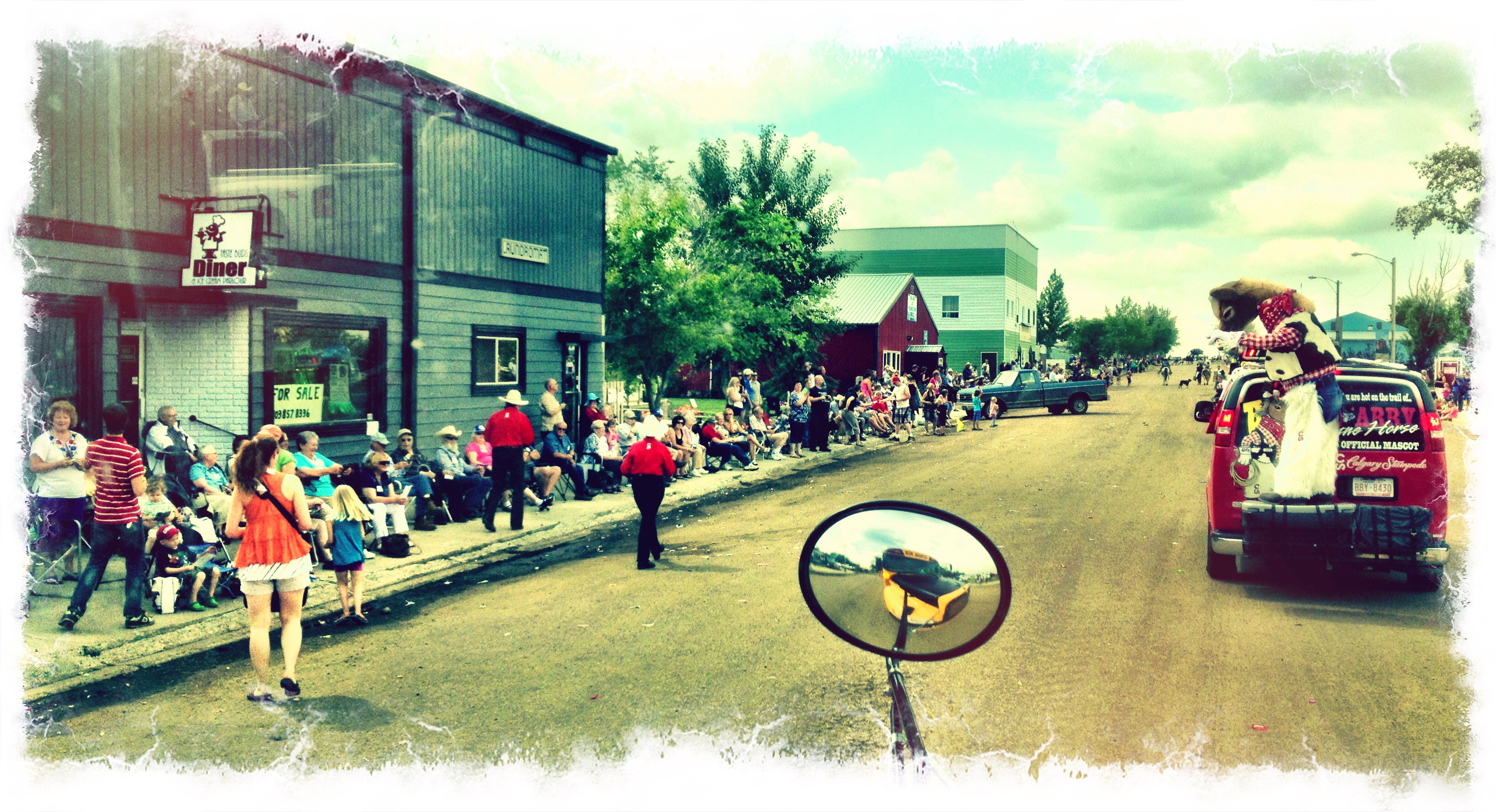 Youngstown 100 : The bus eye view of main street