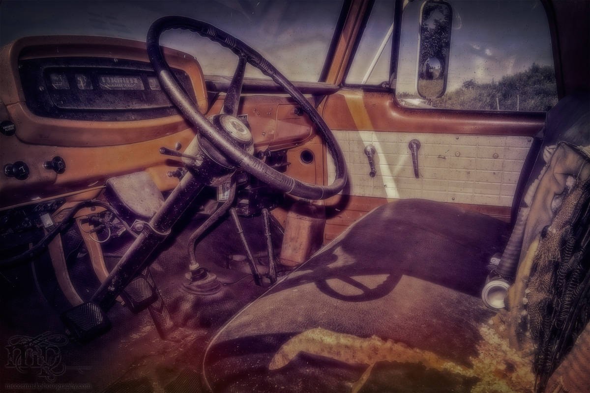 Bar-X : Fargo 300 Power Wagon : Interior