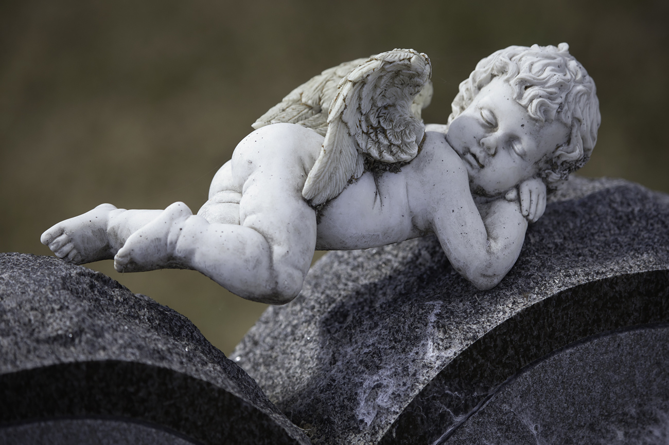 Cherub, Barrhead Cemetery