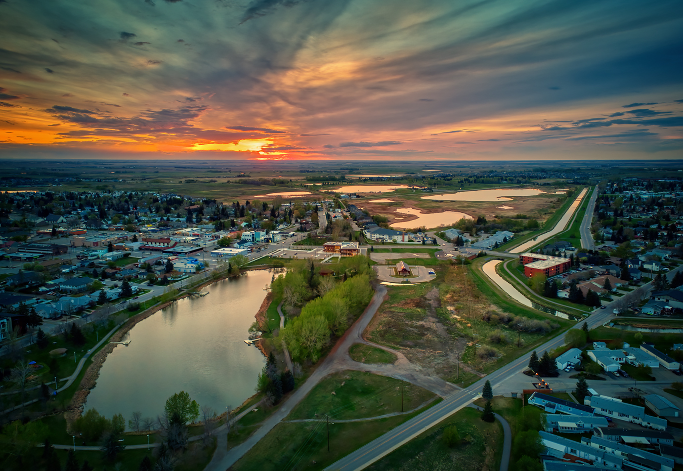 Kinsmen Park at Dusk, Strathmore, AB, 2022-05-20