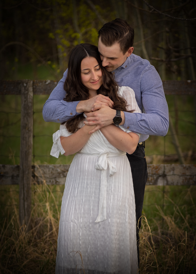 Engagement Shoot, 2022-05-22, Warm Embrace (Long Shot), Vignette