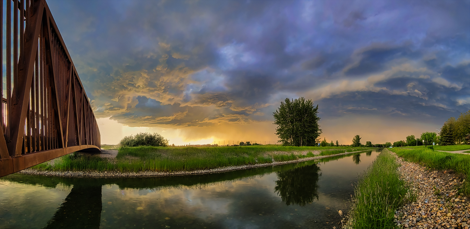 Storm Coming In, Panoramic, Tom Sadler Bridge, Strathmore, AB, 2022-06-11 Vignette