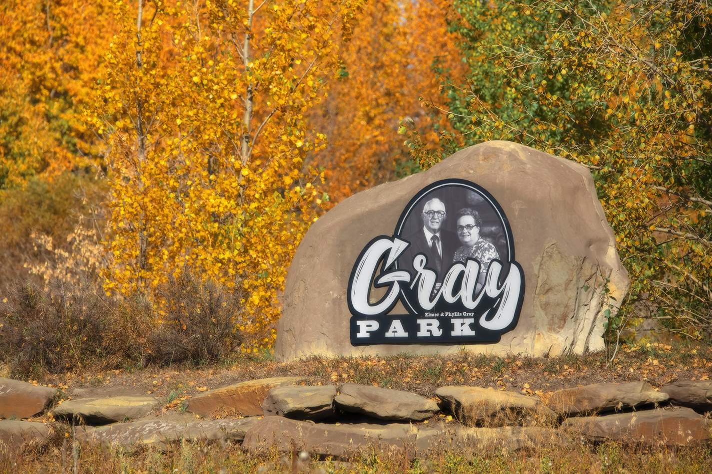 Signage in Fall, Gray Park, Strathmore, AB, 2022-10-07