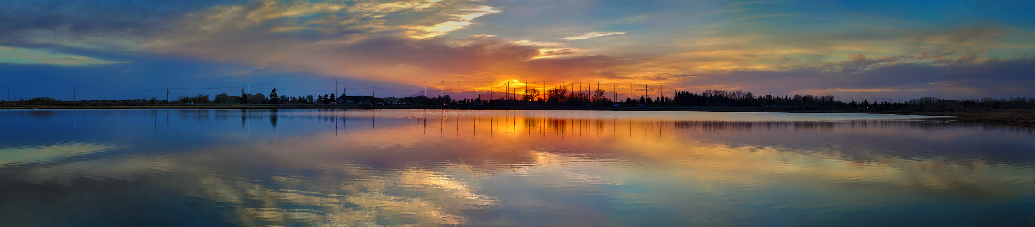 Taking the Wide View of a Sunset, Gray Park, Strathmore, Alberta. 2023-05-03