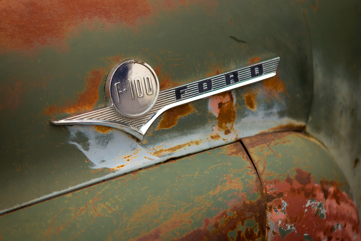 F10 Side Badge, Fordomatic, Morrin, Alberta. 2023-05-20