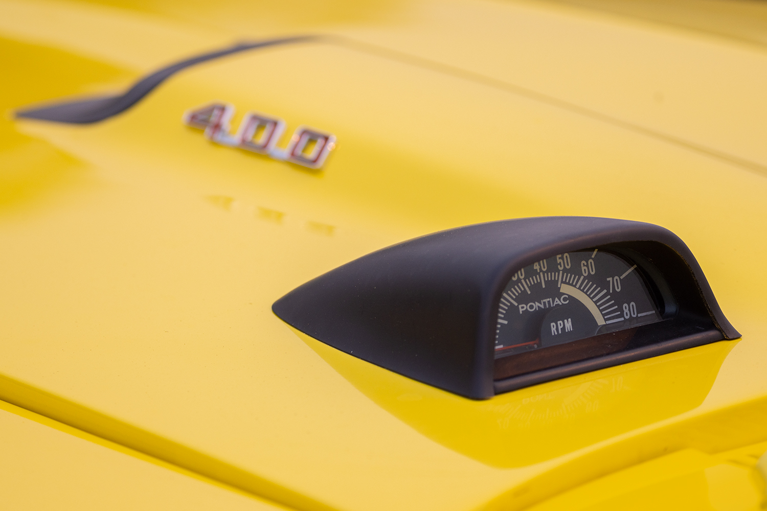 1967 Pontiac Firebird Hood Mounted Tach, Morrin, Alberta. 2023-05-20