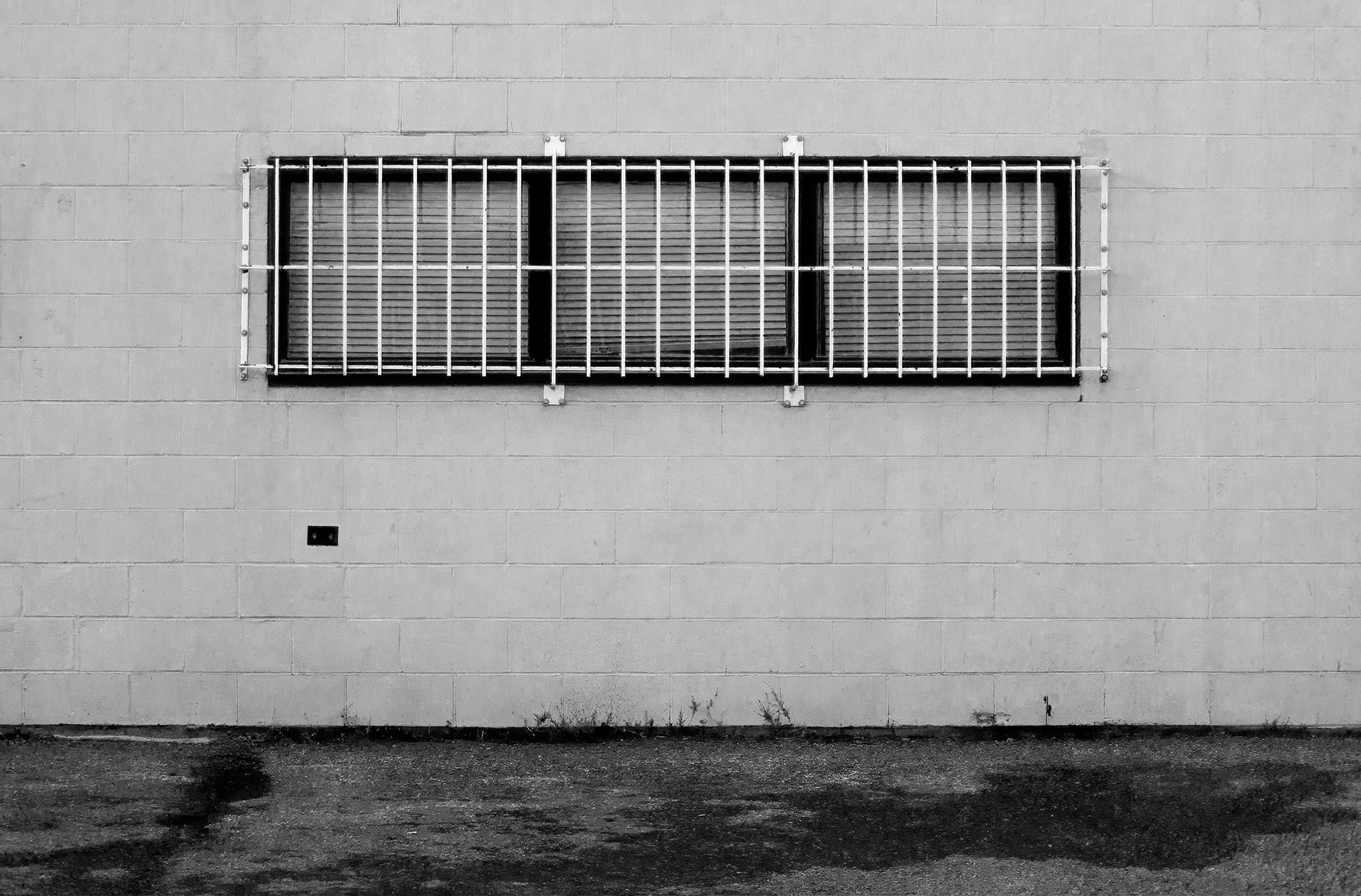 They paid extra for the view, Downtown, Strathmore, Alberta, 2024-02-13