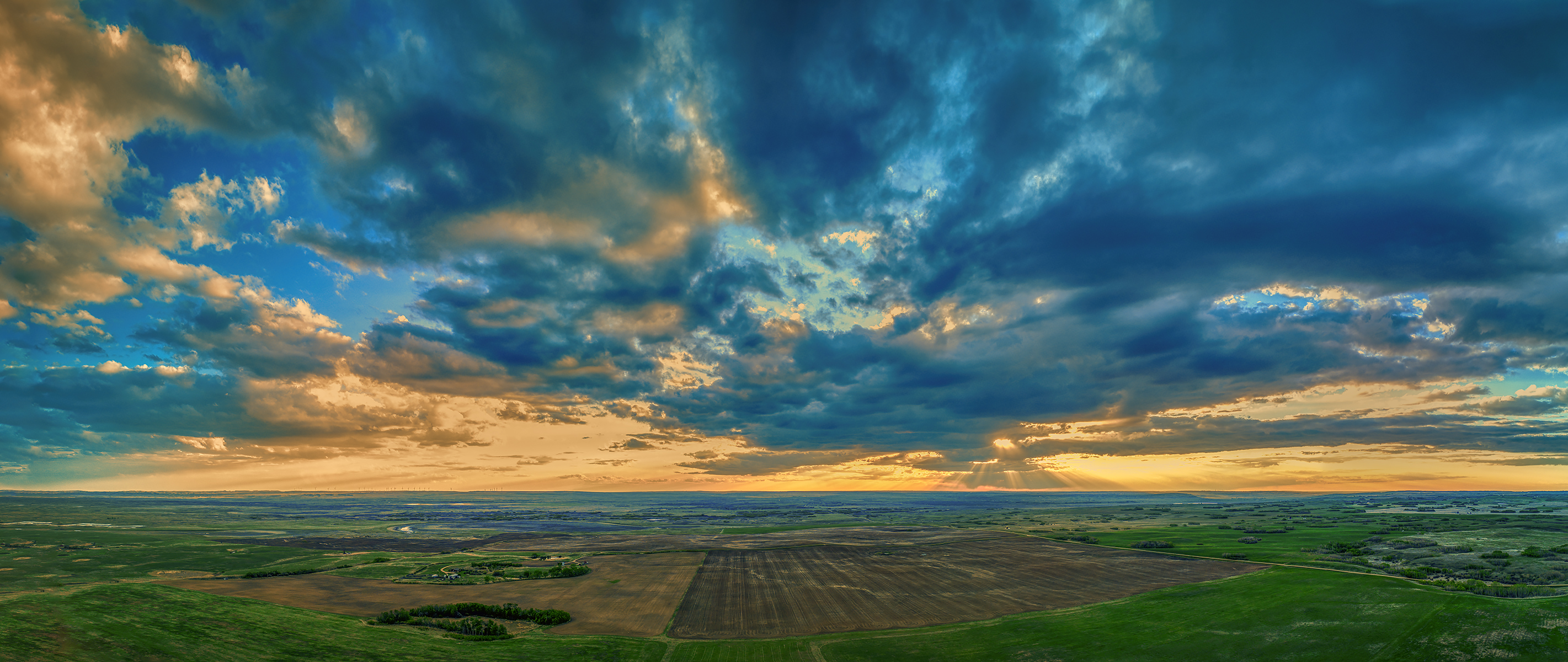 Sunset west of Sunnyridge Farm, Kirriemuir, Alberta, 2024-05-18
