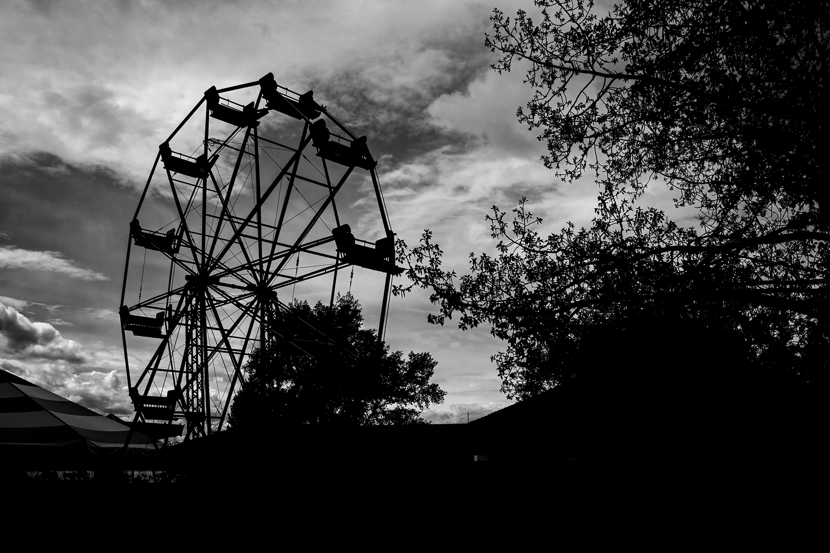 Silhouette, Conklin Amusements, Heritage Park, Calgary, AB, 2024-05-25