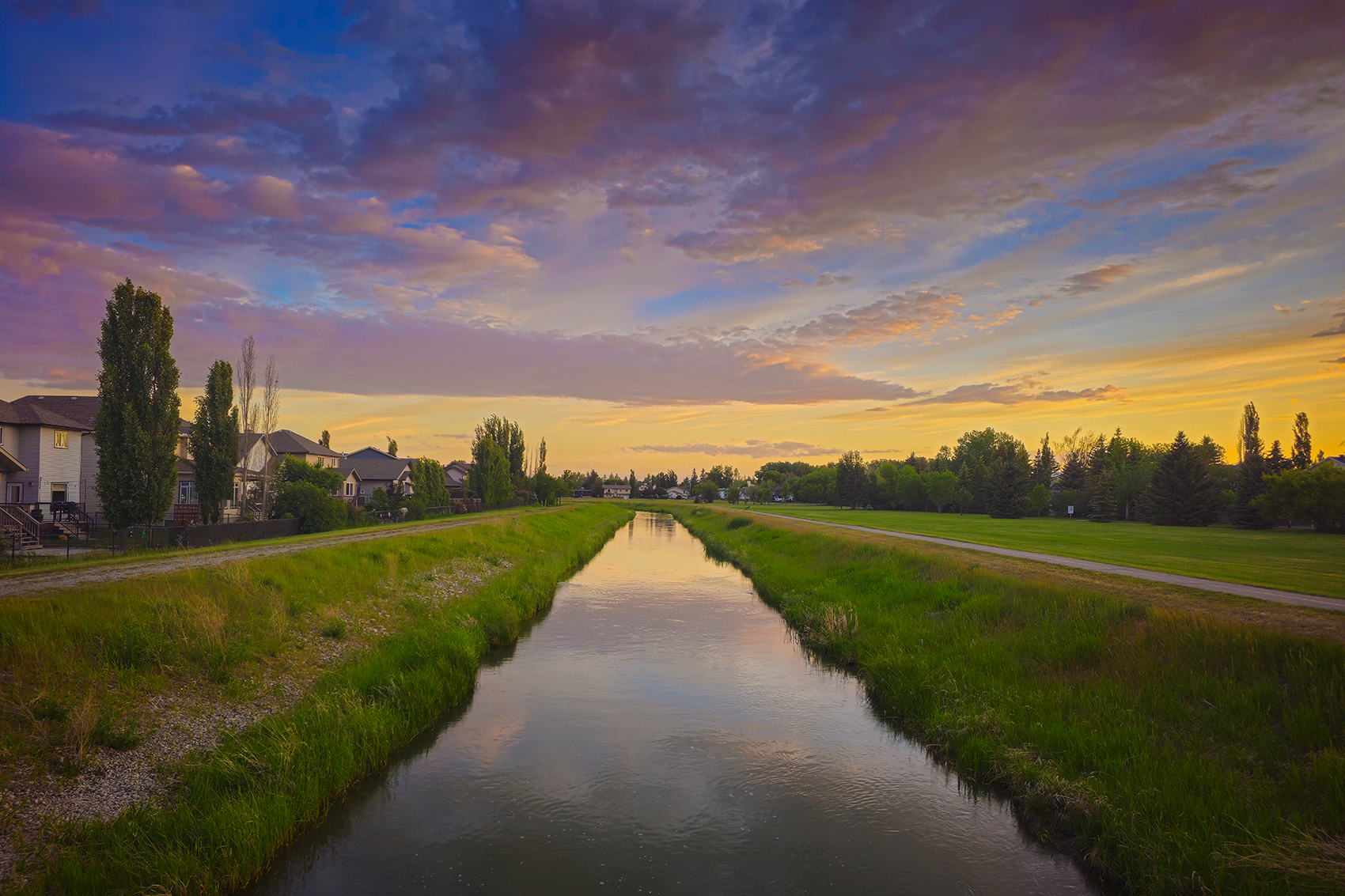 A pastel pause, Lion's Park, Strathmore, AB, 2024-06-14