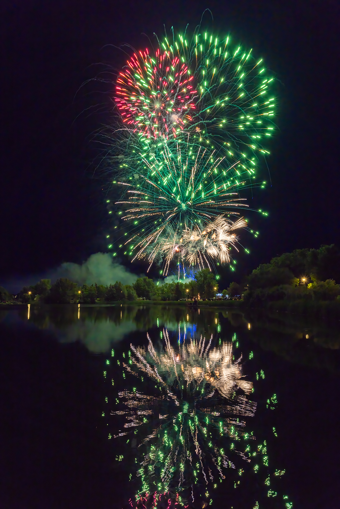 Fireworks 18, Canada Day, Kinsmen Lake, Strathmore, AB, 2024-07-01