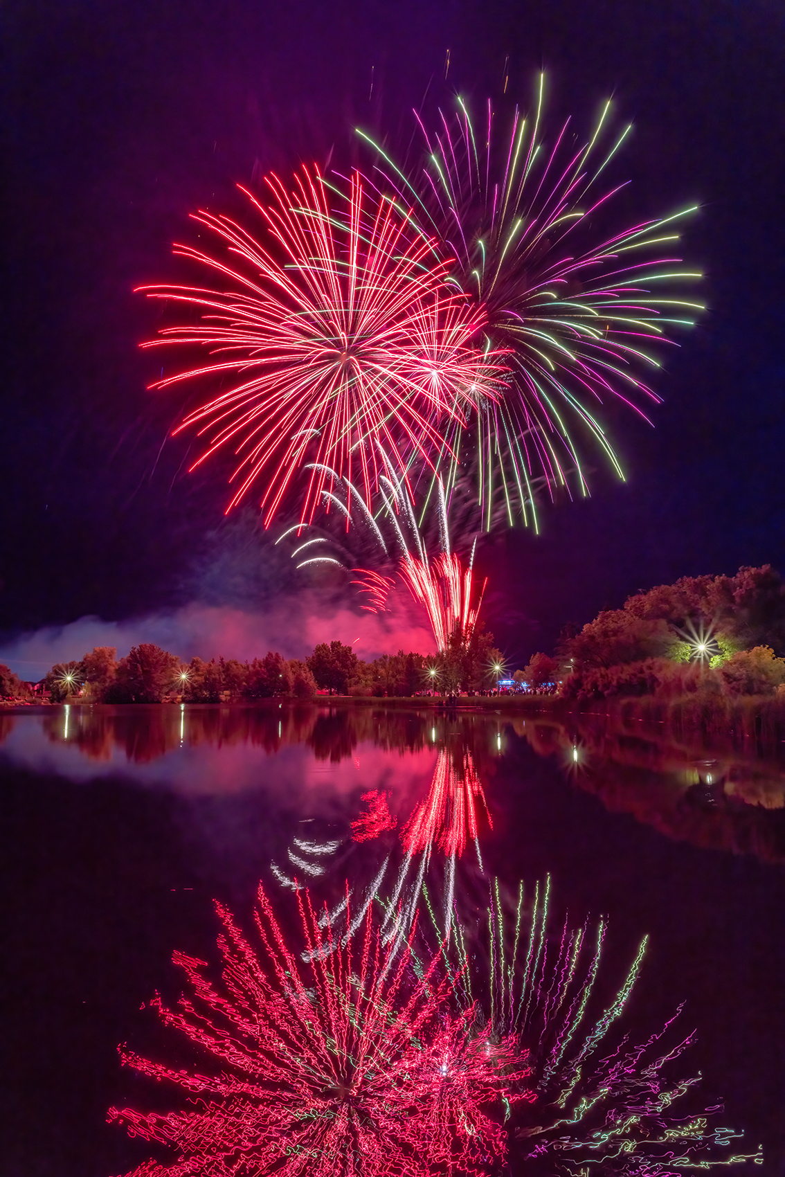 Fireworks 07, Canada Day, Kinsmen Lake, Strathmore, AB, 2024-07-01