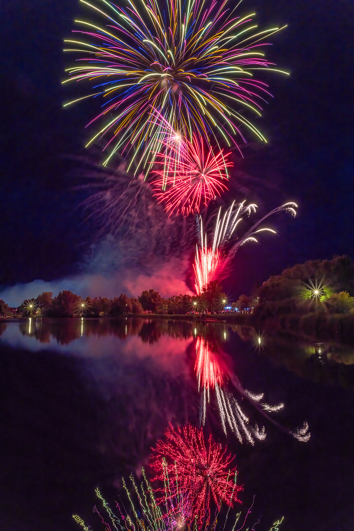 Fireworks 06, Canada Day, Kinsmen Lake, Strathmore, AB, 2024-07-01