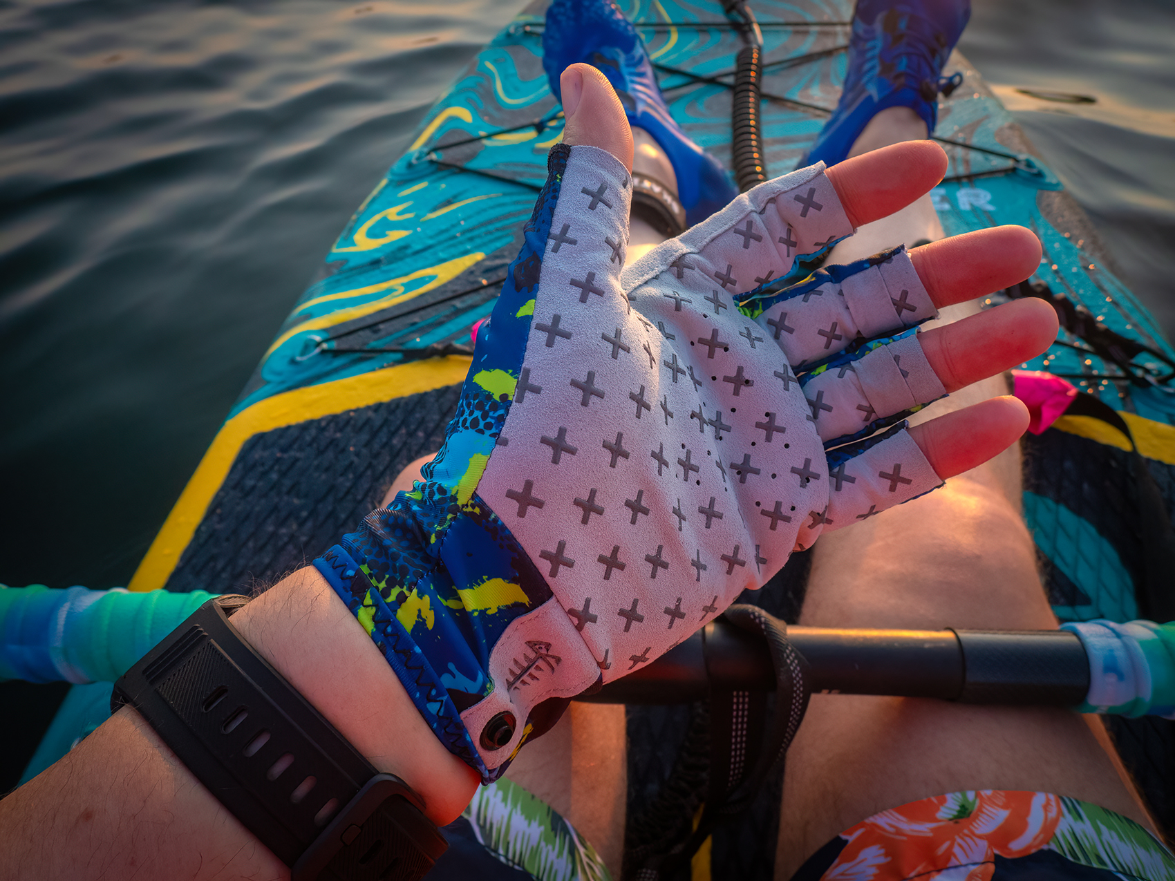 Glove, bottom, Chestermere Lake, Chestermere, AB, 2024-07-23