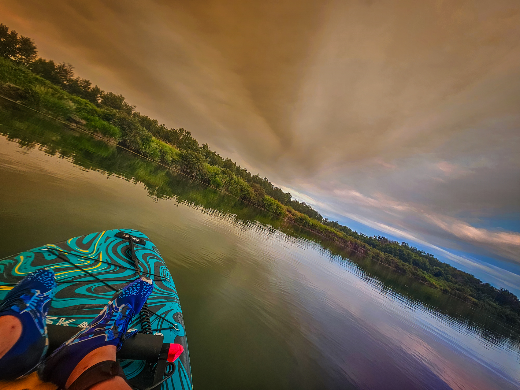 Streamers in the sky, Johnson's Island, Wyndham Carseland Provincial Park, AB, 2024-07-24