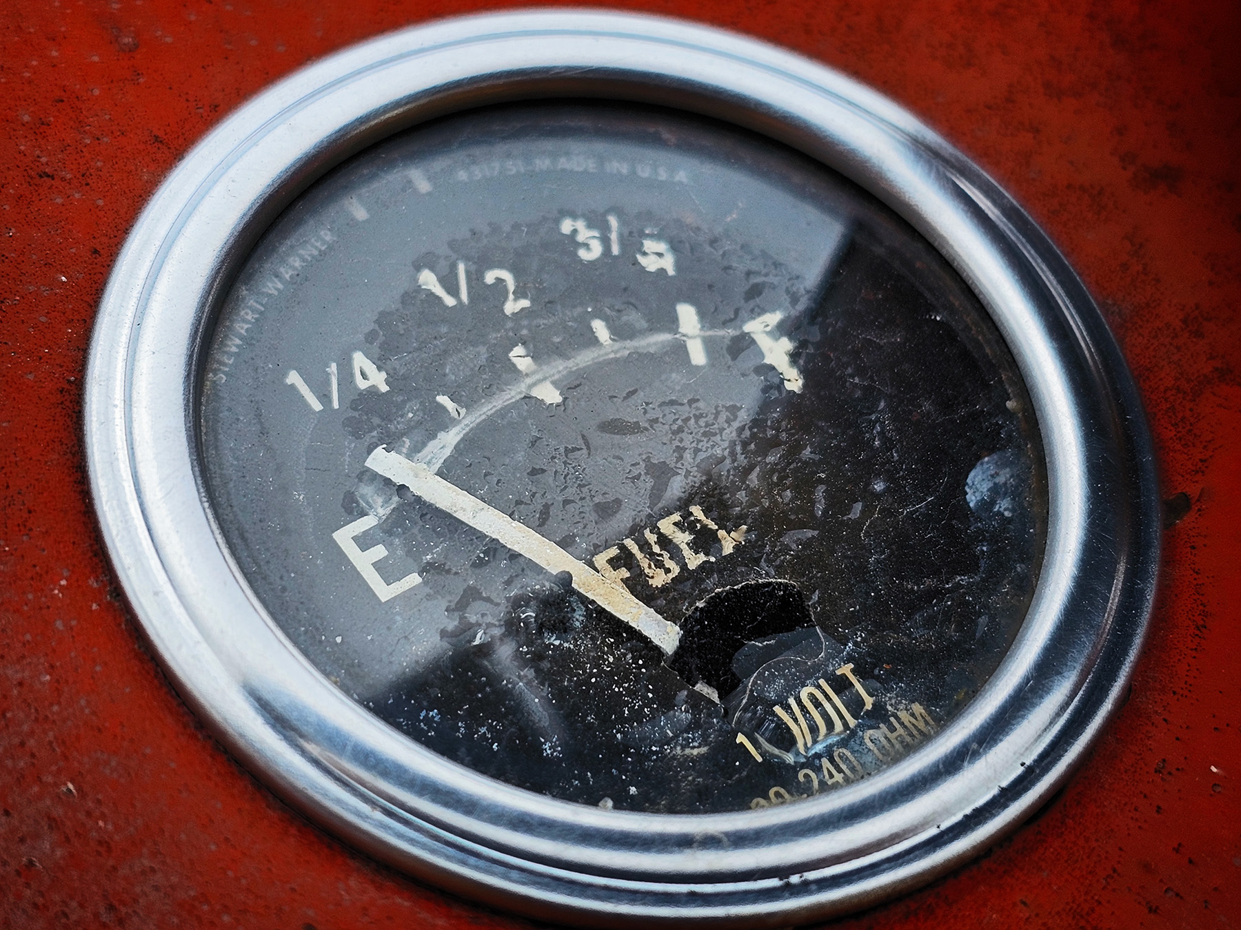 Running on empty, 65 Massey, Sunnyridge Farm, 2025-05-18