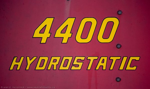 Versatile 4400 Hydrostatic