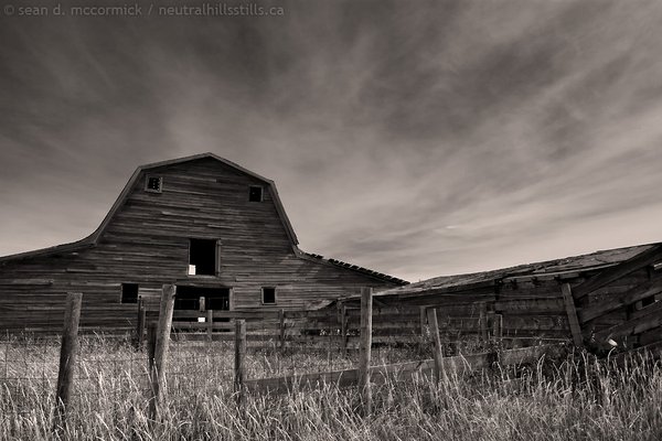 Old barn north of Hemaruka