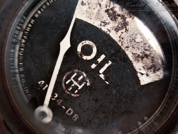 Case IH oil gauge