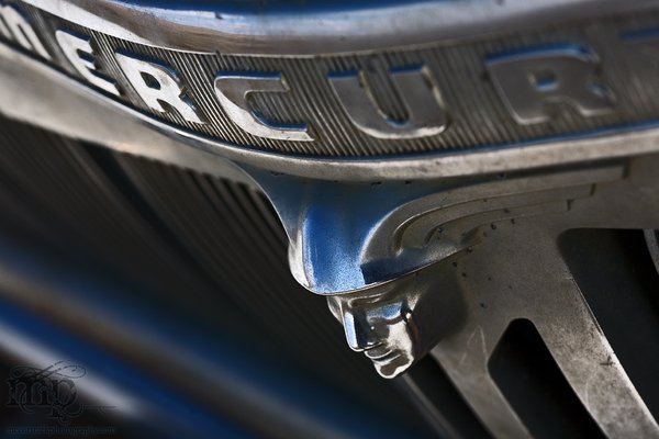 1948 Mercury 114X Coupe: Grill Decoration
