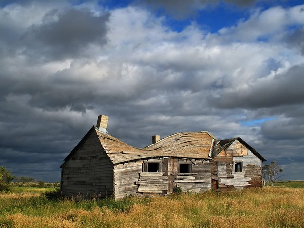 Anderson Homestead: Late afternoon rain rolling in