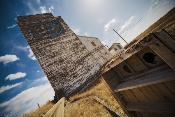Altario UGG Elevator March, 2010: Some asshat tipped the outhouse