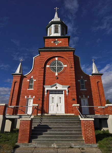 Rosenheim Church: Front Profile