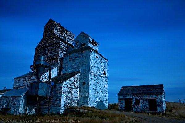 Altario UGG Elevator by Moonlight