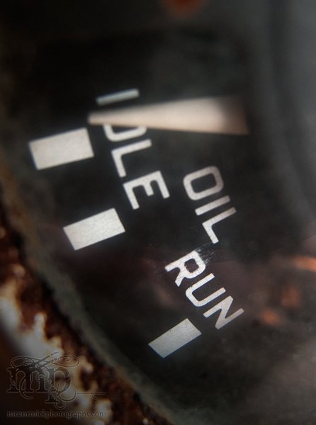 Oil gauge, International R-130