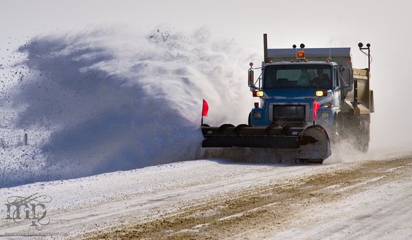 Ledcor plough working Hwy 12 west of Kirriemuir, Feb 24, 2007