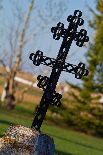 Senkiw Geocache Visit, 2011-05-12: Iron cross