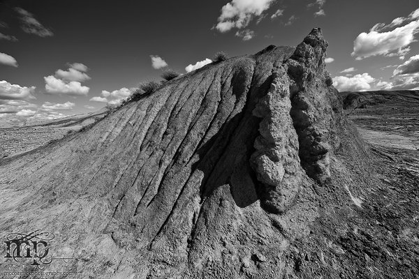 Monitor Mud Buttes 2011: Jutting [B&W]