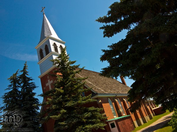 Sacred Heart, Chauvin, AB: Viewed Askew