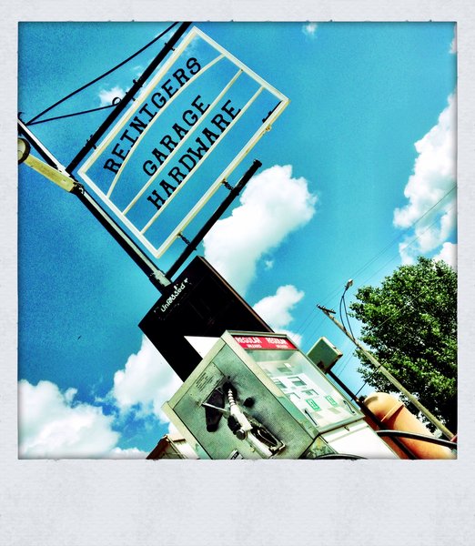 Denzil SK : Service Station