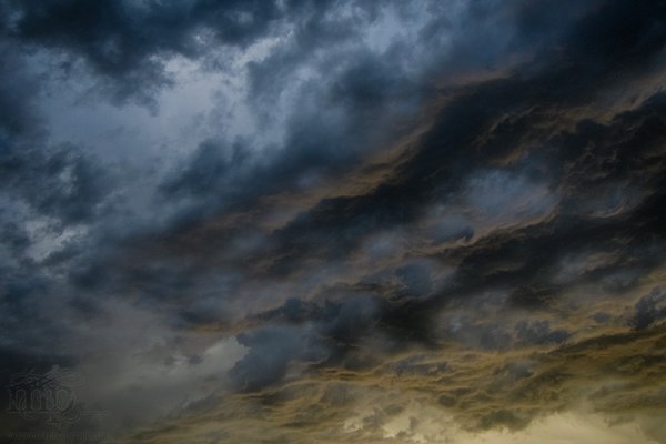 Storm Warning : 2013-07-11 : Loud Clouds