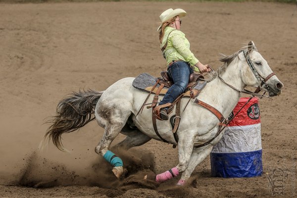 Gooseberry Lake : 4-H Rodeo 2013 : Accelerating Into the Curve