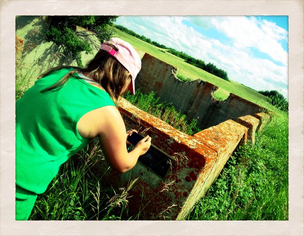 Walk to Cayno School : Jr. Photog In Action [2 of 2]