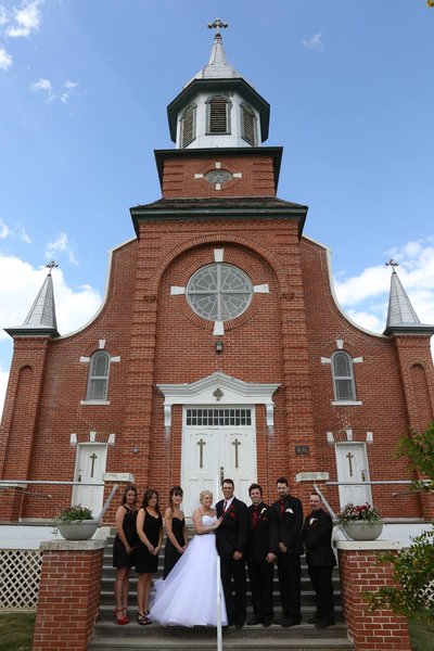 Bridal party, long view