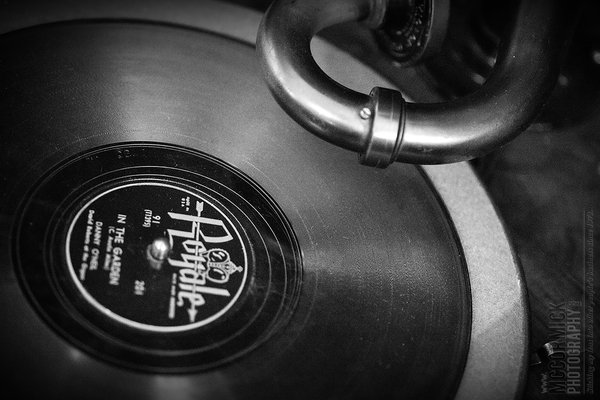 You spin me right round...