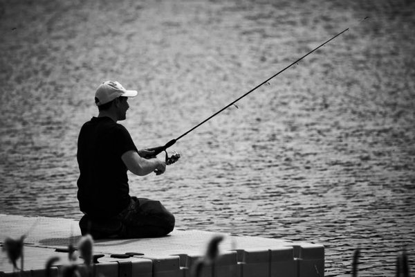 Something fishy about that guy, Kinsmen Lake,  2022-05-16