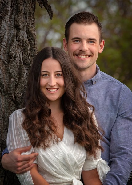 Engagement Shoot, 2022-05-22, Classic Pose in Front Yard, Portrait, Vignette