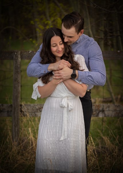 Engagement Shoot, 2022-05-22, Warm Embrace (Long Shot), Vignette